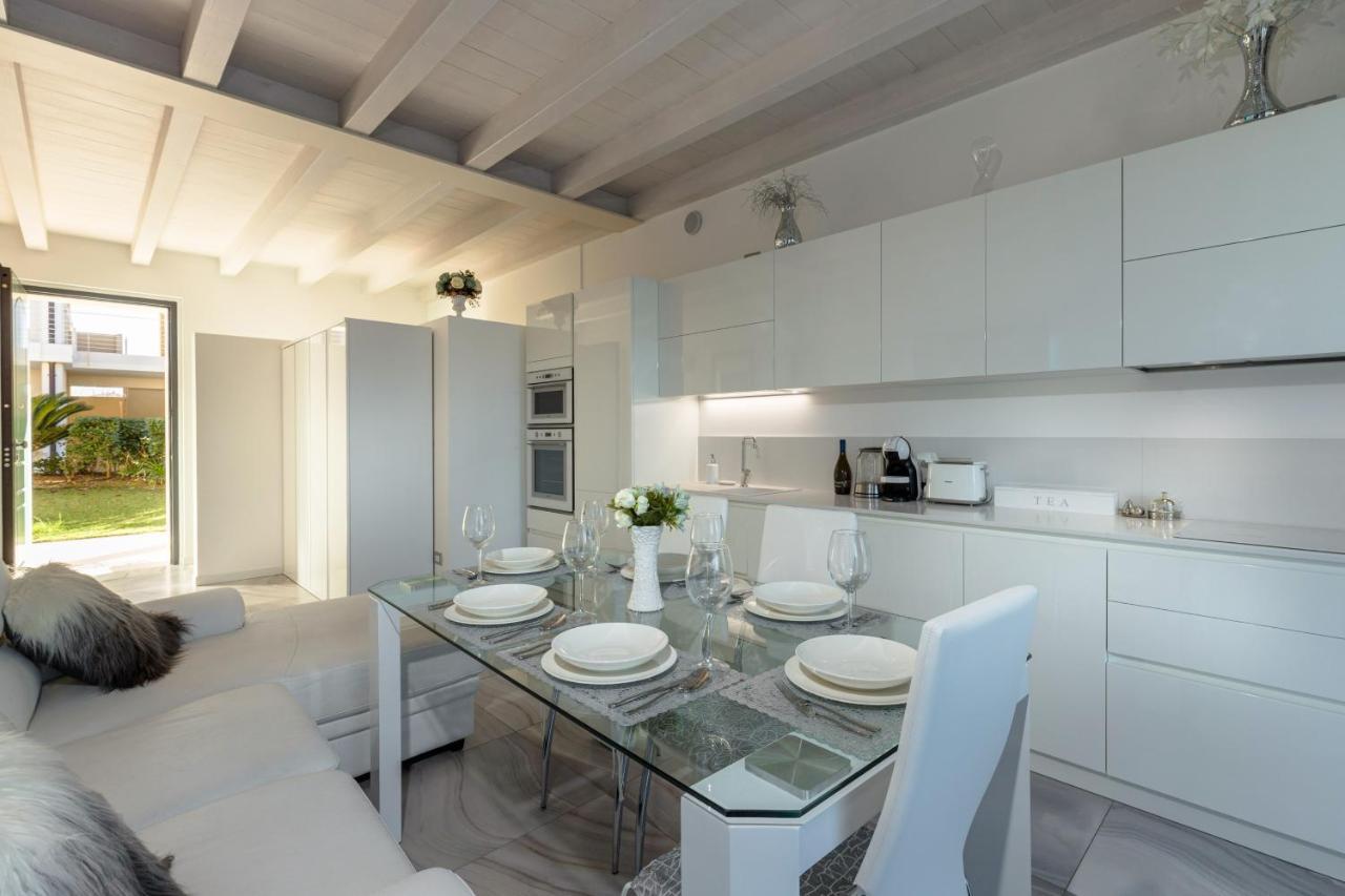 Apartment Blue Laguna Sirmione Eksteriør billede